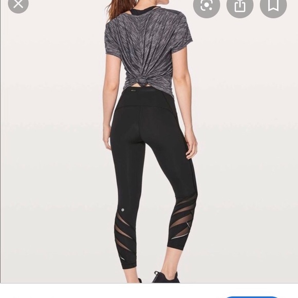 Lululemon motionful 7/8 tight - Picture 2 of 8